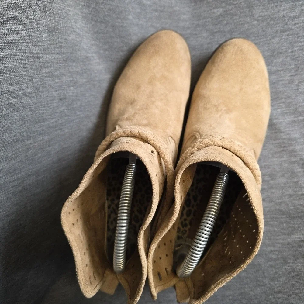 Billabong Women's‎ Nico Bootie Tan Size 8.5